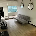 18 Metros Clínica Las Condes