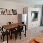 Departamento Centrico En Providencia, A Una Cuadra De Metro Pedro De Valdivia