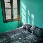 Hostal Colors Bellavista