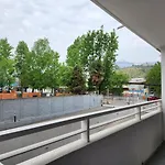 Alto Las Condes - A Pasos Del Mall - Excelente Y Comodo Departamento P/2 Personas