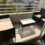 Depto Completo A 15 Minutos Del Aereopuerto Y Frente Al Mall