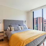 Piscina, Metro, Centro Comercial, Parking M1