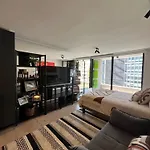 Lindo Departamento A Pasos De Clinica Las Condes 2