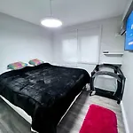 Bien Ubicado Y Amplio Depto