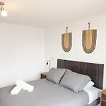 Moderno Y Comodo Departamento En Las Condes