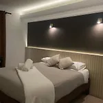 Click Hotel