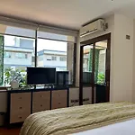 II Orly Suites Pedro De Valdivia 0200