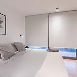 Spacious Apartment Steps From Escuela Militar