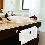 Urban Suites Apart Hotel