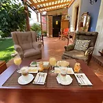 Nunoa Bohemia B&B