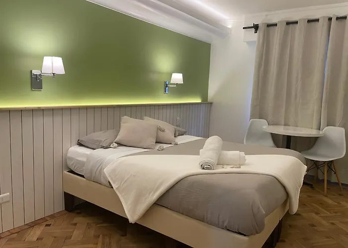 Click Hotel