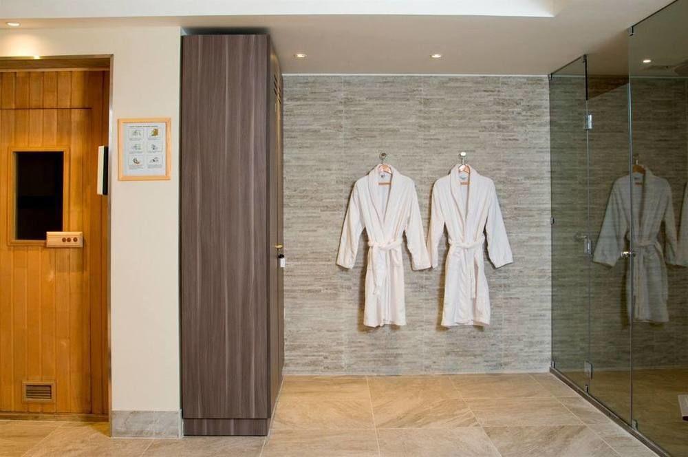Wyndham Garden Kennedy Khách sạn Santiago