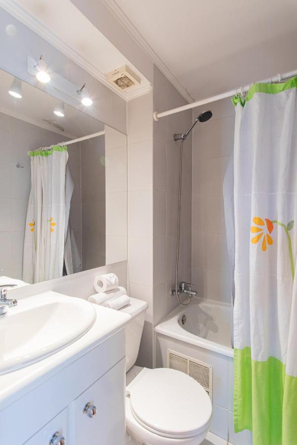 Uptown Ethnic - 2br, Metro, Wifi, Tv *