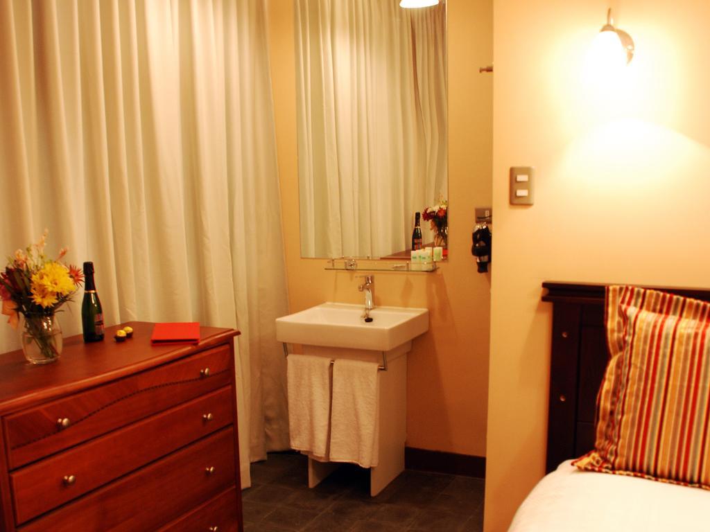 Oporto Khách sạn 3*