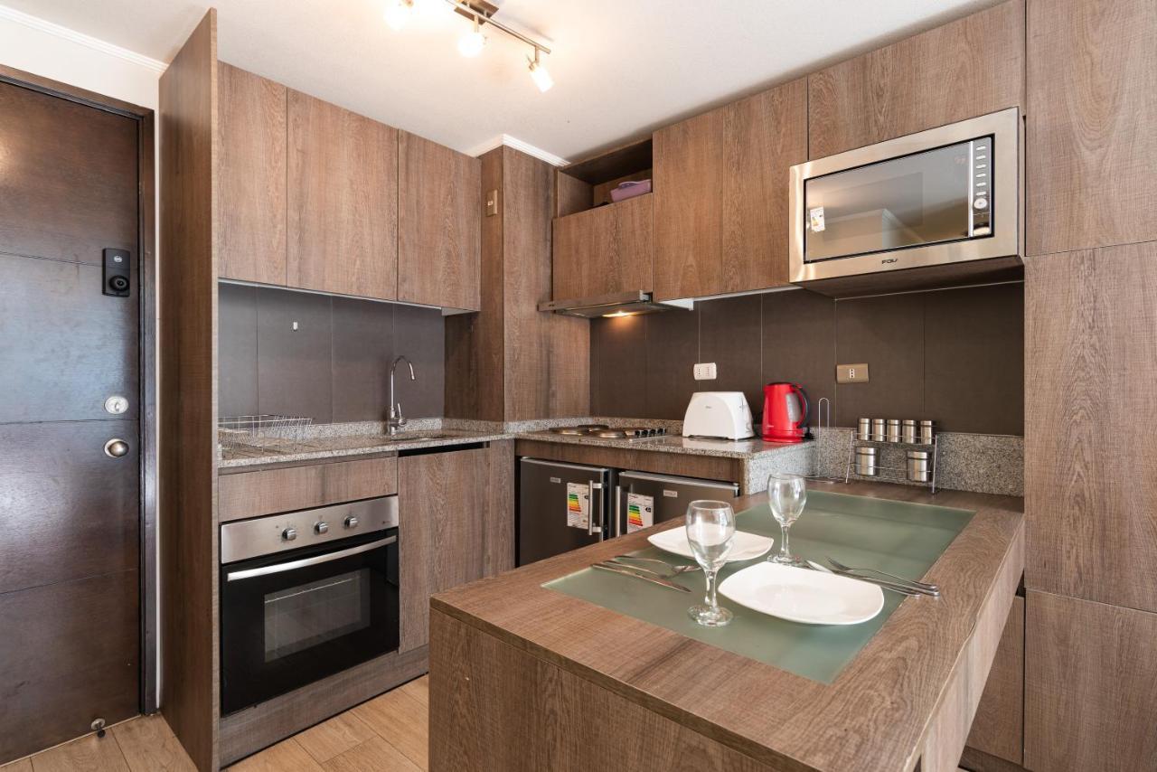 Urban Red 2br W/ Wifi, Tv, Pool & Gym