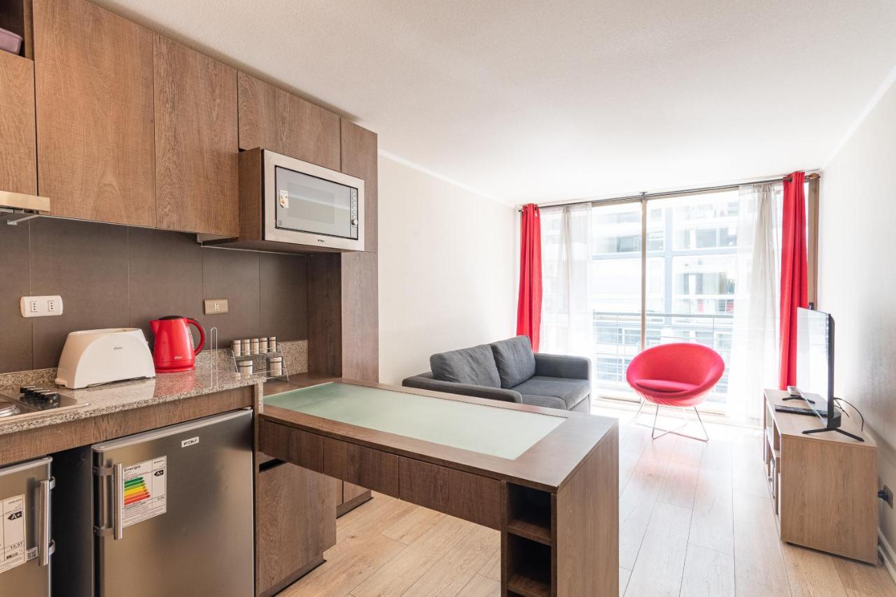 Urban Red 2br W/ Wifi, Tv, Pool & Gym Apartment Santiago