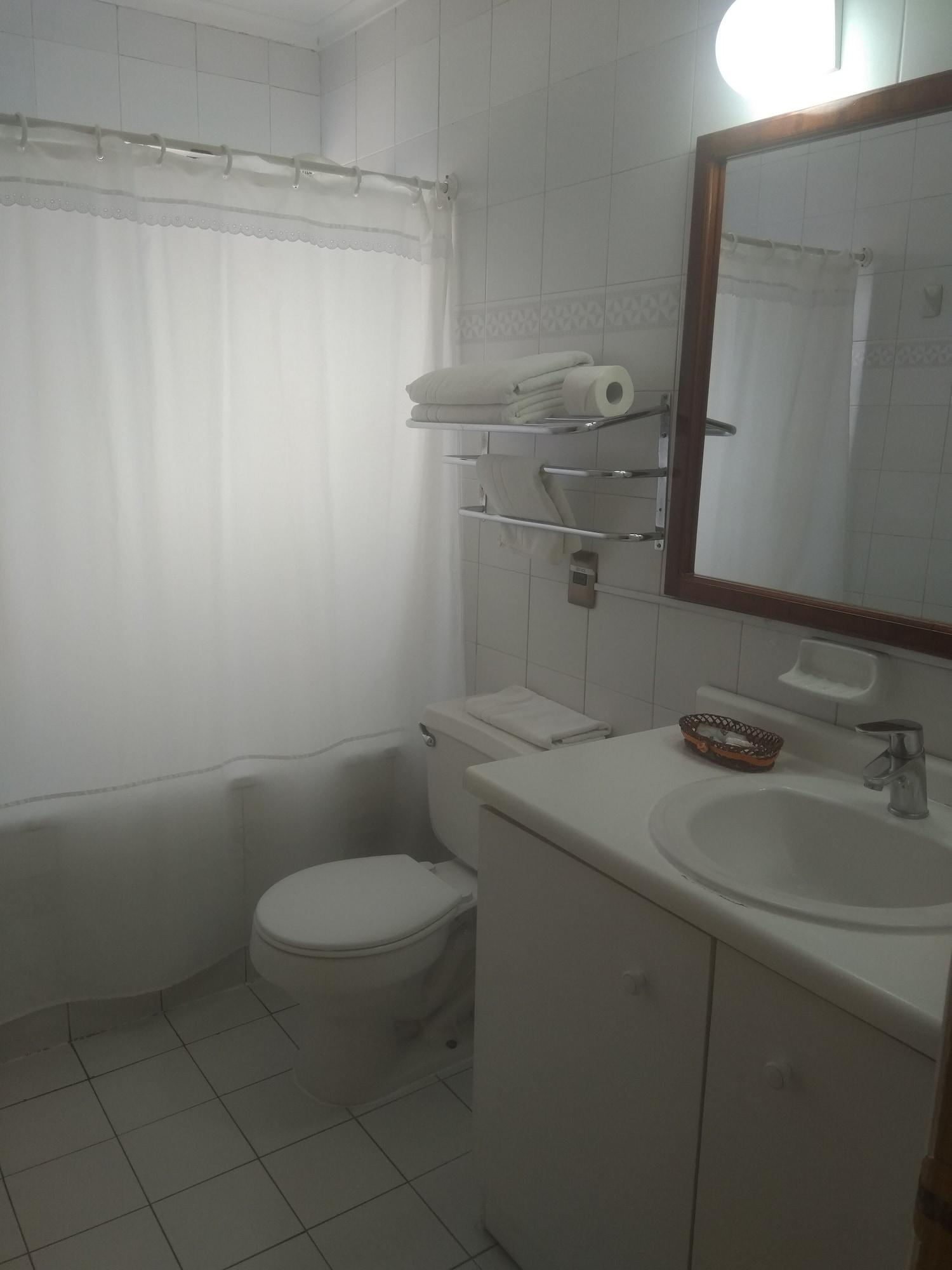 Hotel Maria Angola Santiago