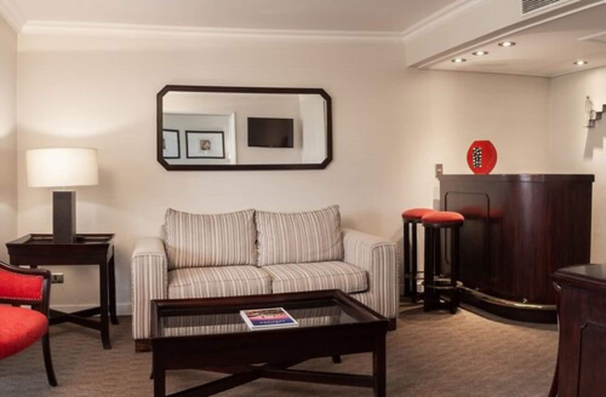 Wyndham Garden Kennedy Khách sạn 4*