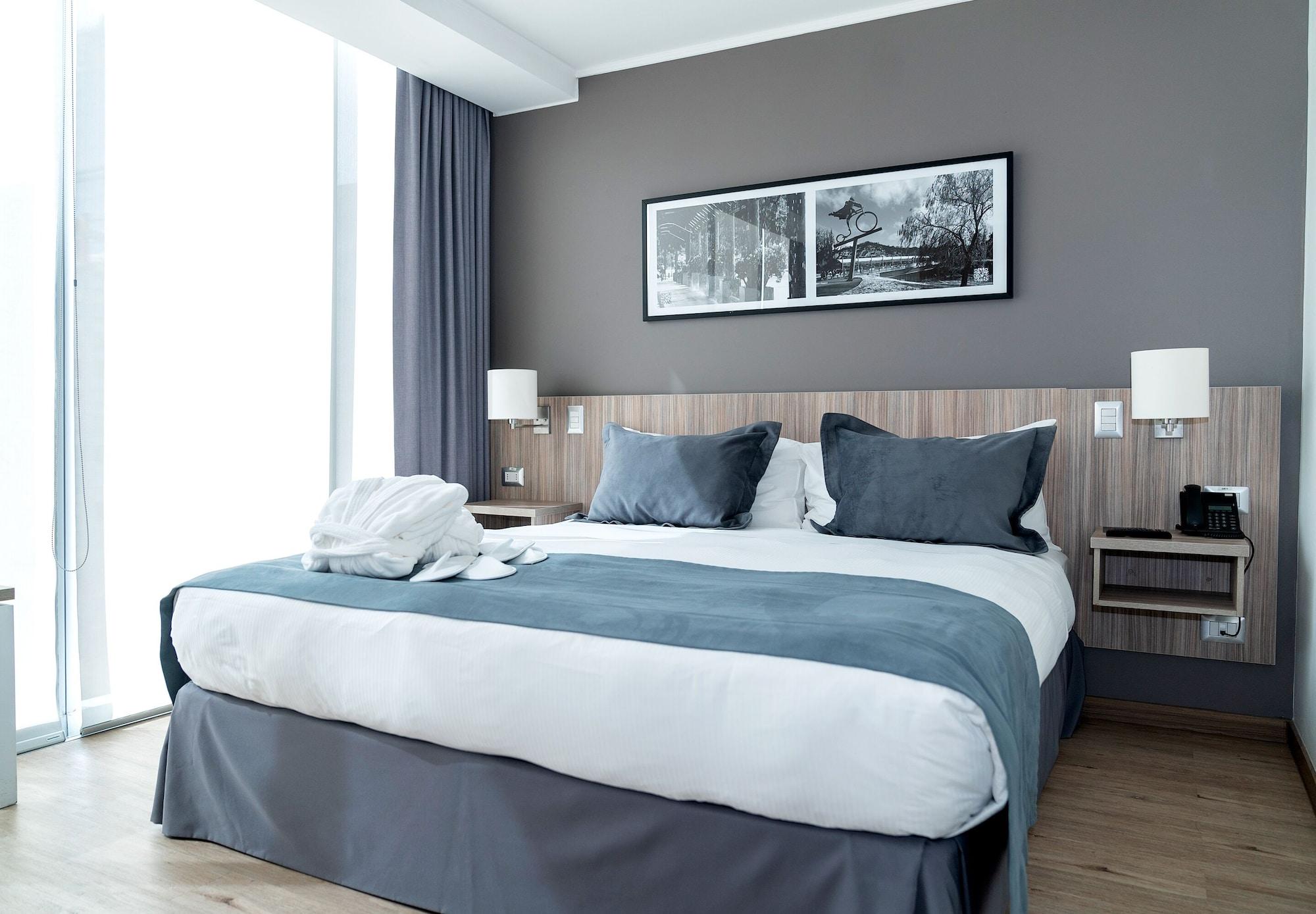 Hotel Capital Bellet Santiago