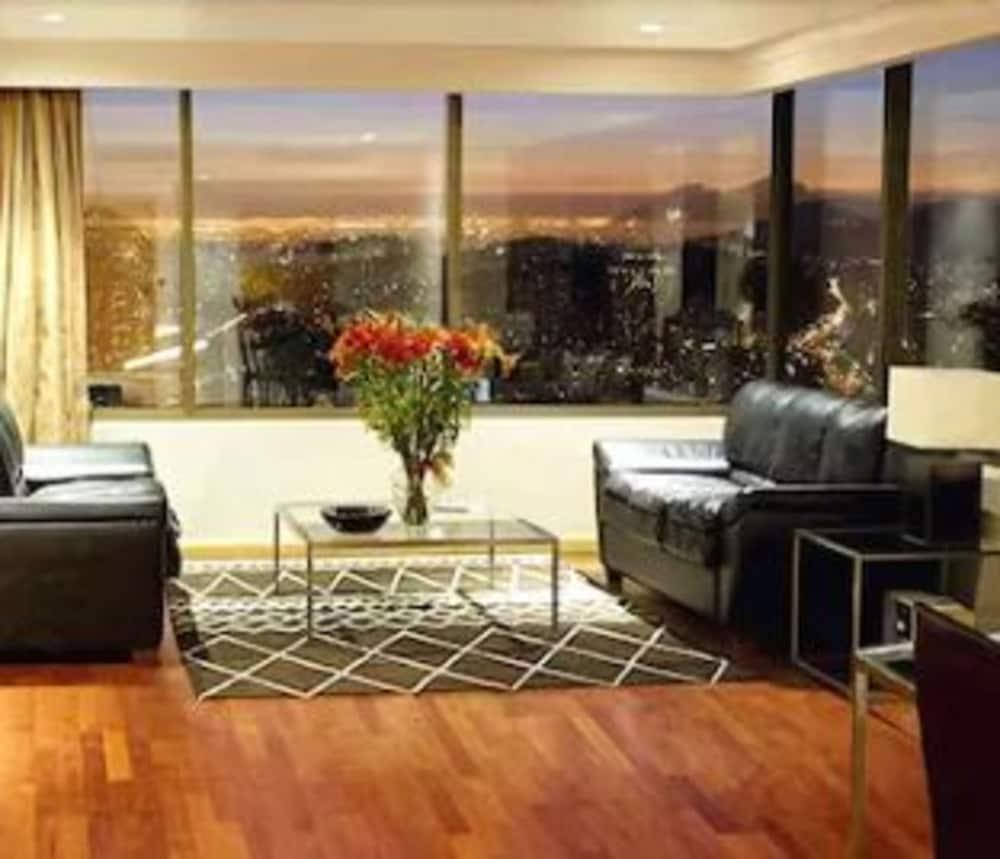 Boulevard Ferrat Hotel 4*