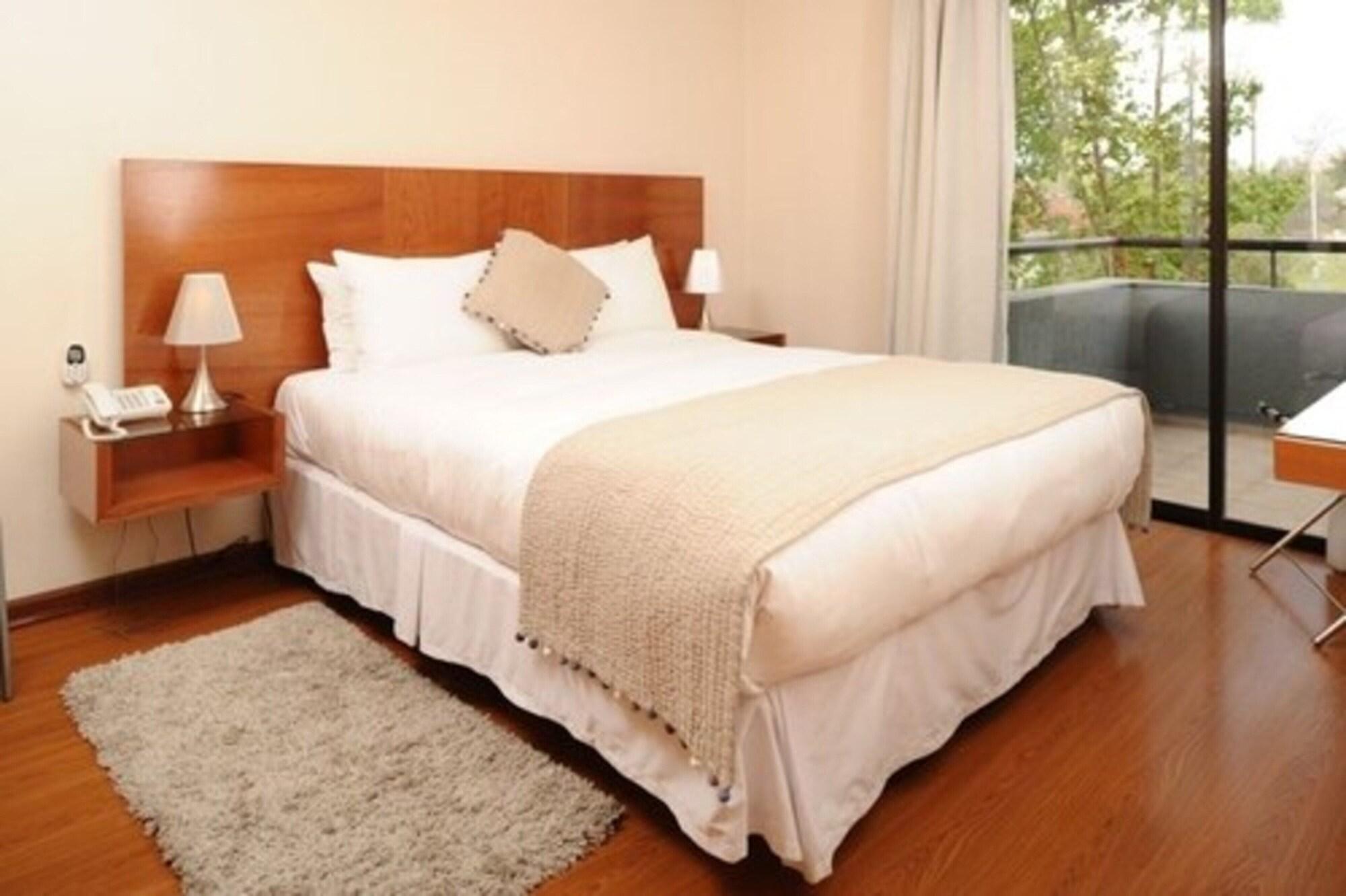 Essential By Time & Aparthotel