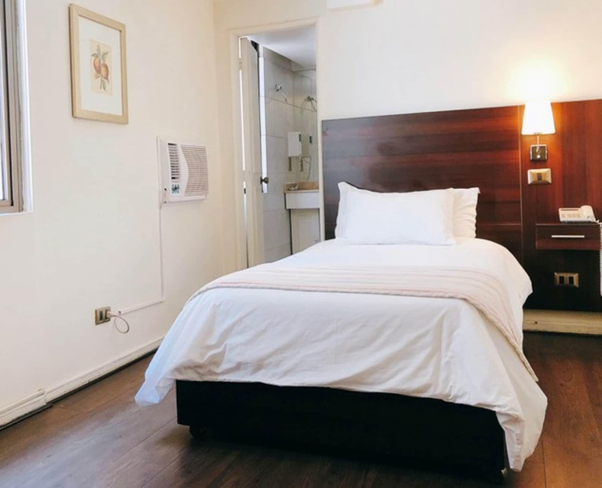 Hotel Mr Express Santiago