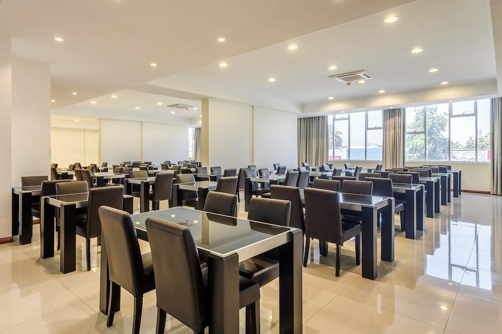 Hotel Nobile Estacion 4*