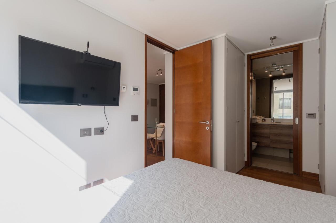 Uptown Eclectic 1br W/ Wifi, Pool, Parking & Metro Apartment