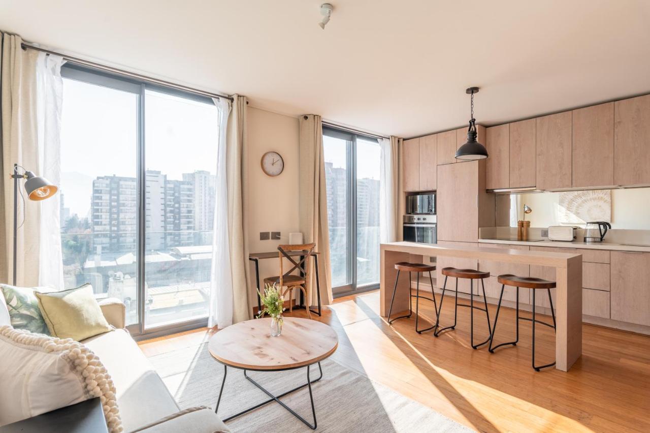 Light Gray W/parking & Wifi Apartment Santiago