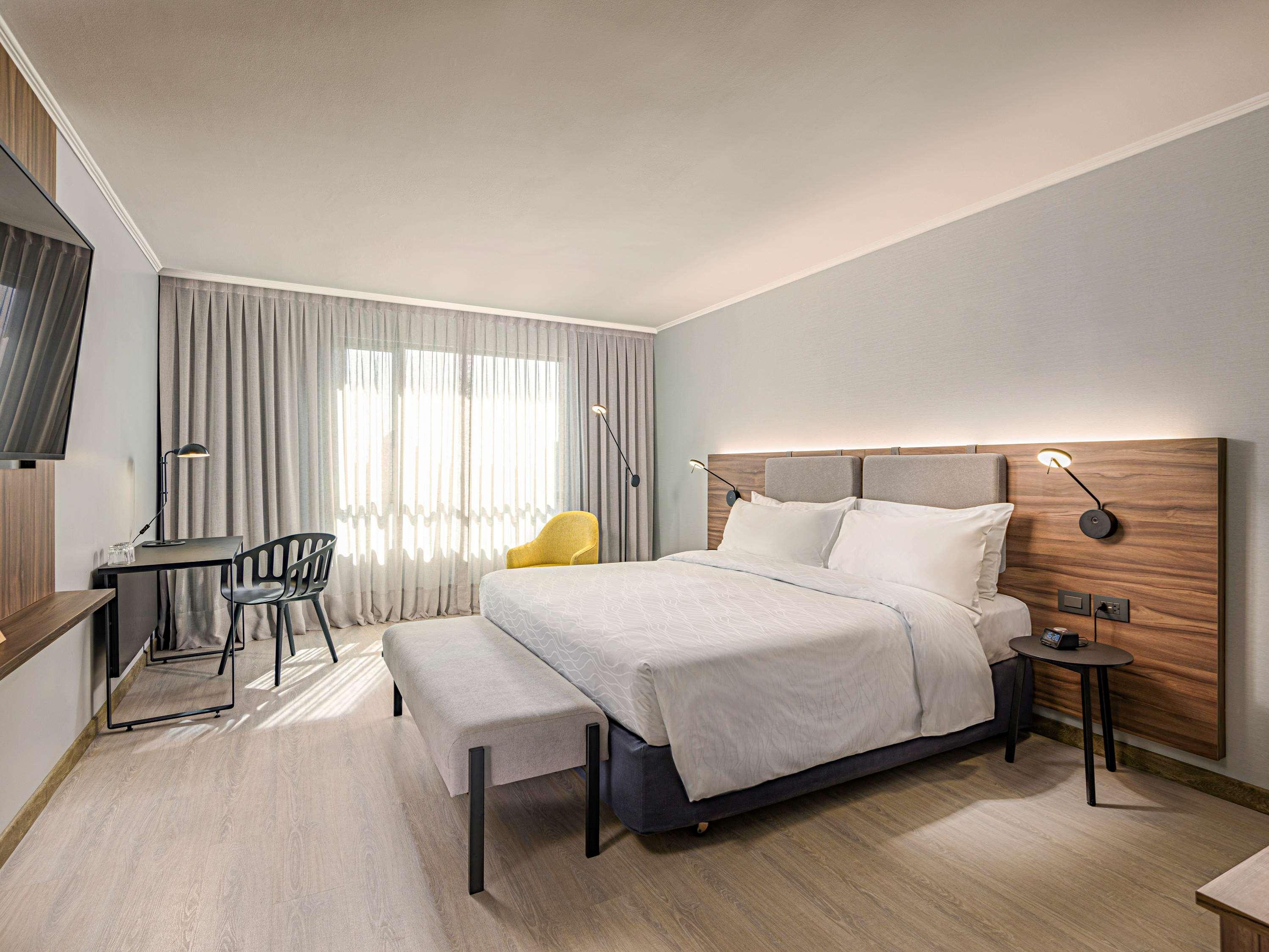 Novotel Condes Khách sạn 4*