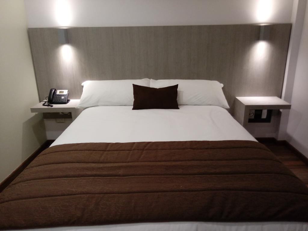 Elisa Cole Hotel 3*