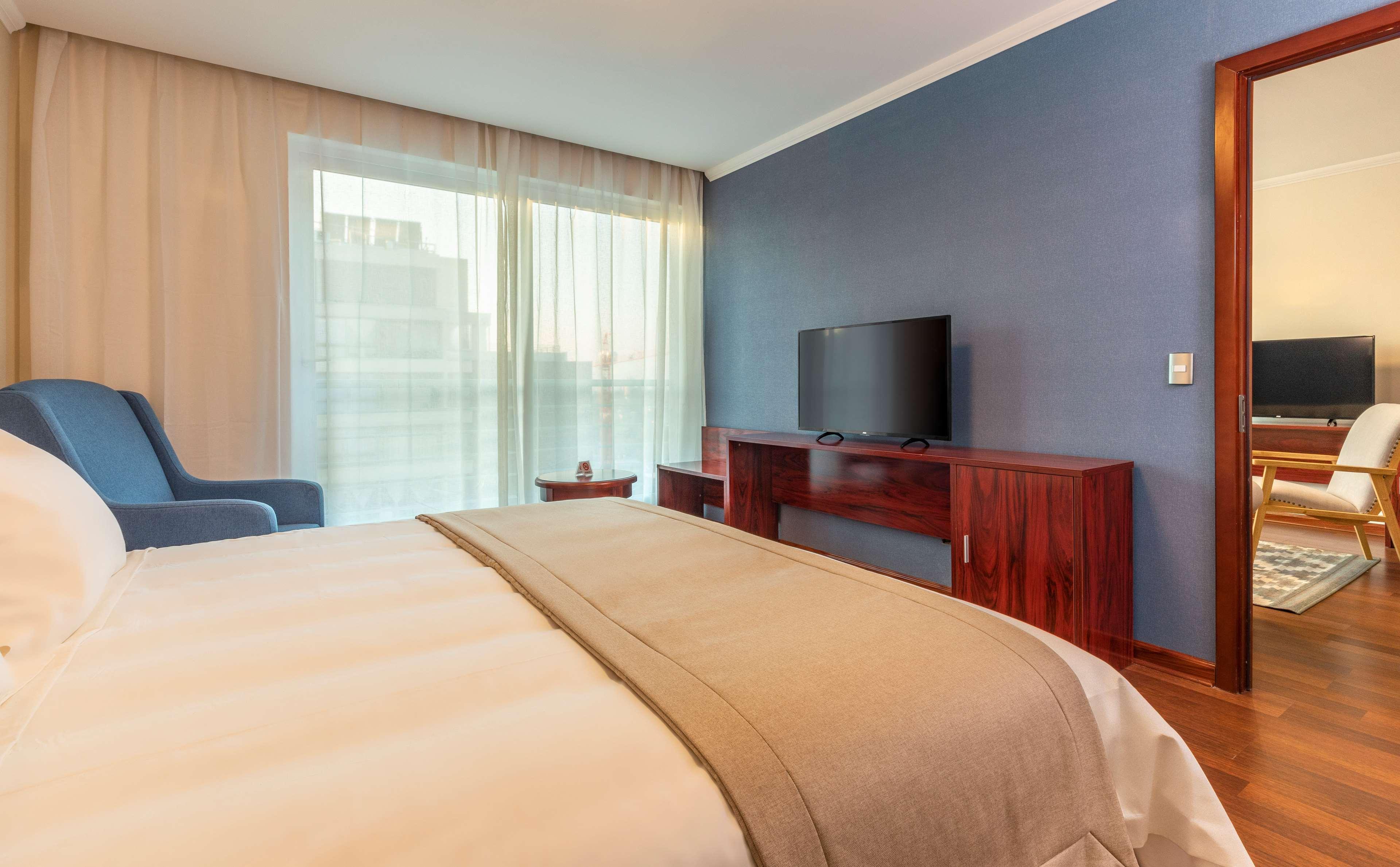 Hotel Nobile Estacion Santiago