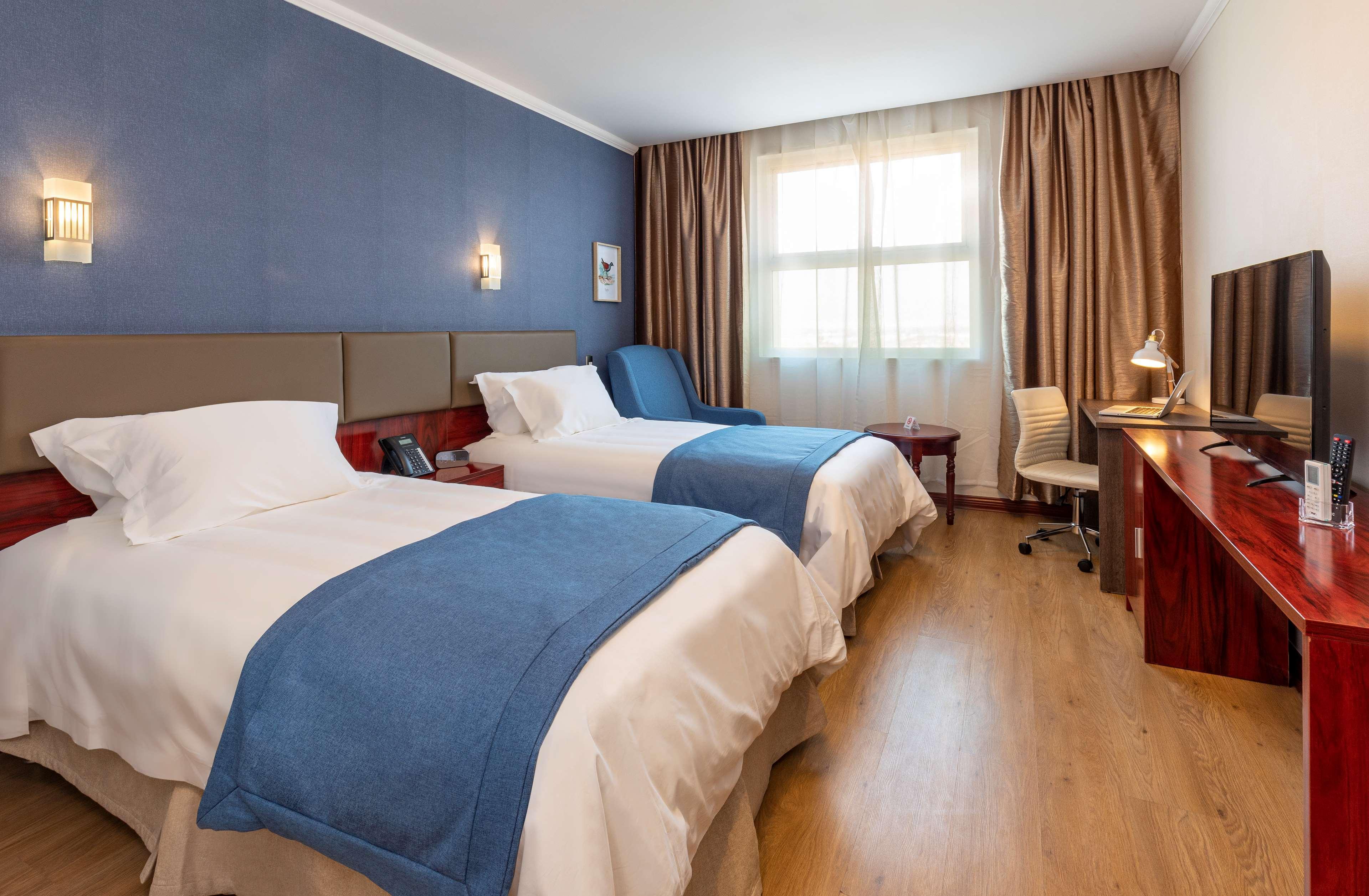 Nobile Estacion 4* Santiago