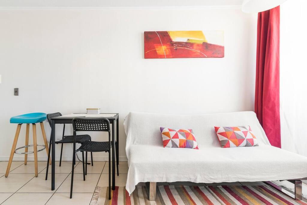 Apartamento Completo A Pasos Del Metro Ecuador. Apartamento Santiago