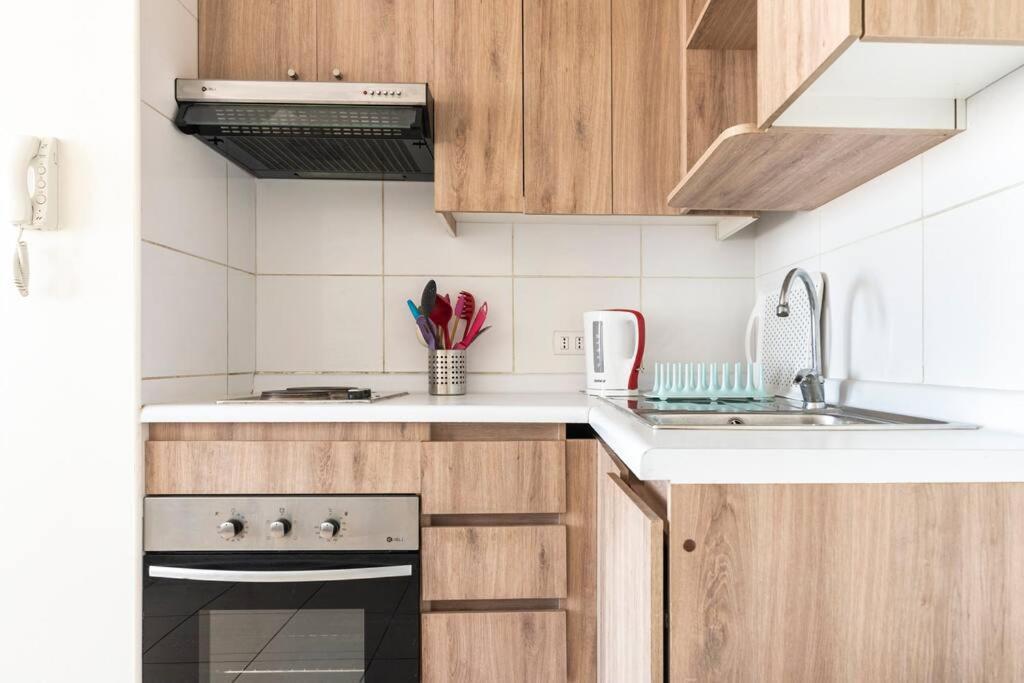 Apartamento Apartamento Completo A Pasos Del Metro Ecuador. *