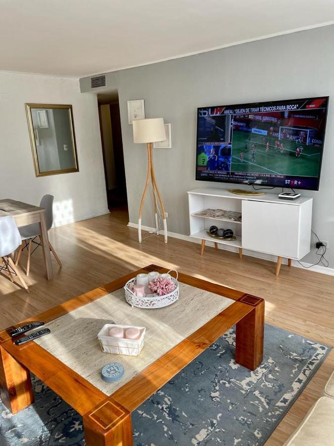 Las Condes, Lado Parque Arauco, 7 Pax.estupendo Apartment
