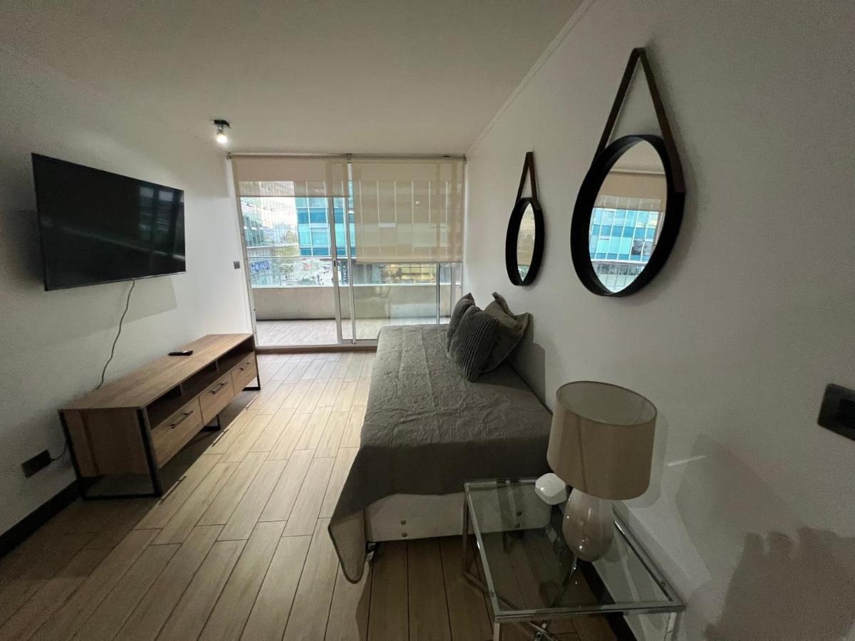 Apartment 28 Metros Costado Clinica Condes ,hasta 5 Personas *