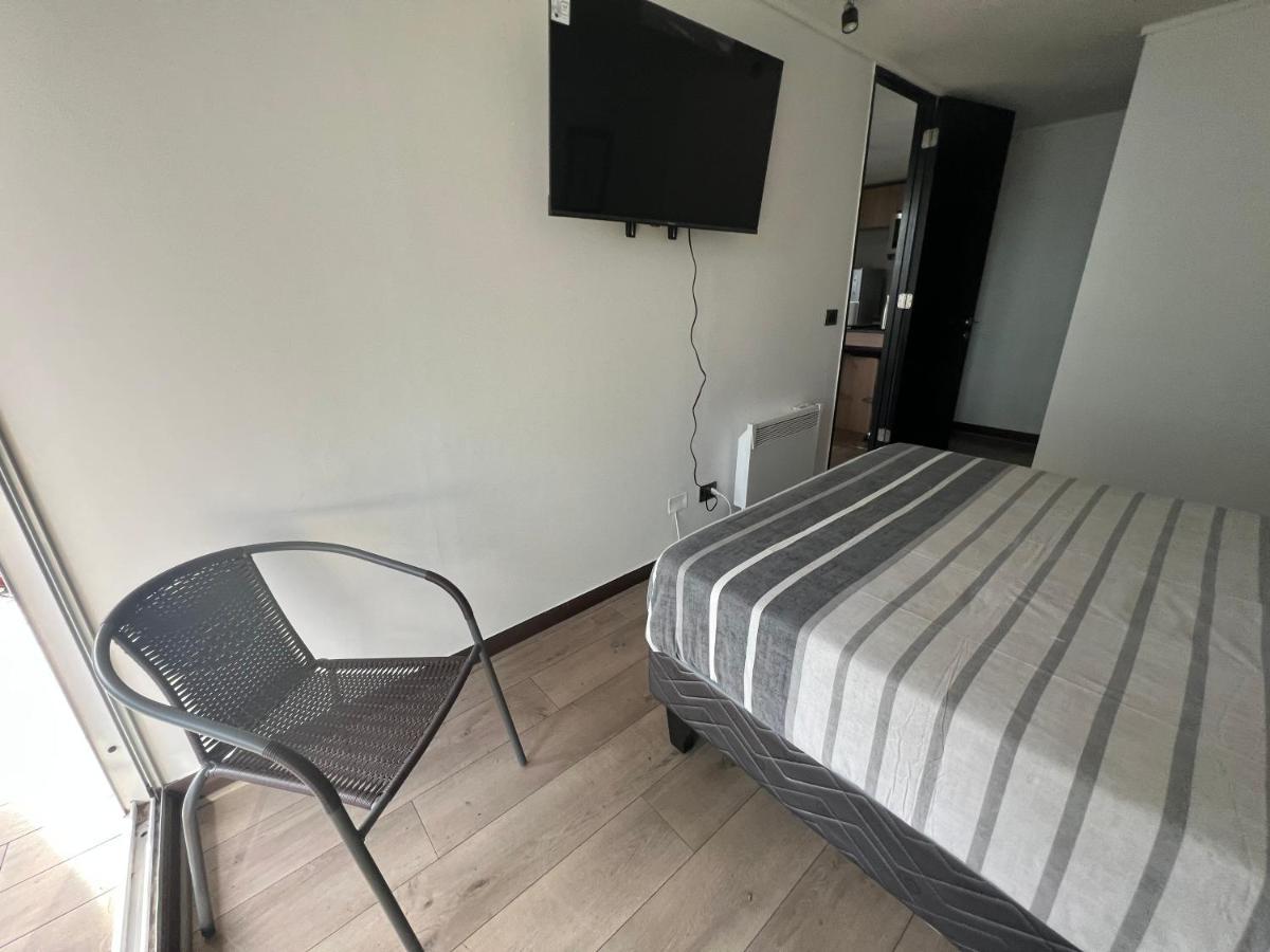 Apartment 28 Metros Costado Clinica Condes ,hasta 5 Personas *