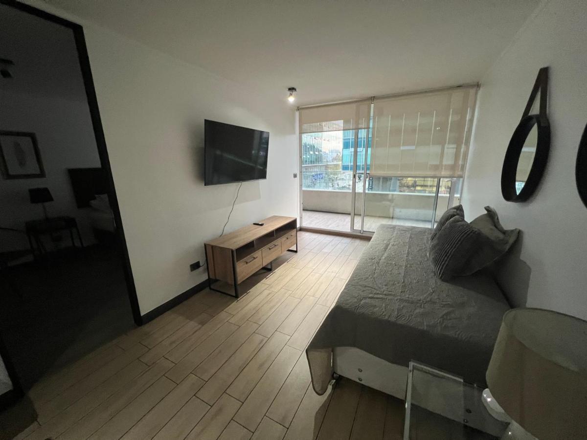 28 Metros Costado Clinica Condes ,hasta 5 Personas Apartment *