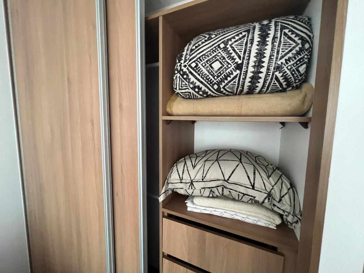 28 Metros Costado Clinica Condes ,hasta 5 Personas Apartment Santiago