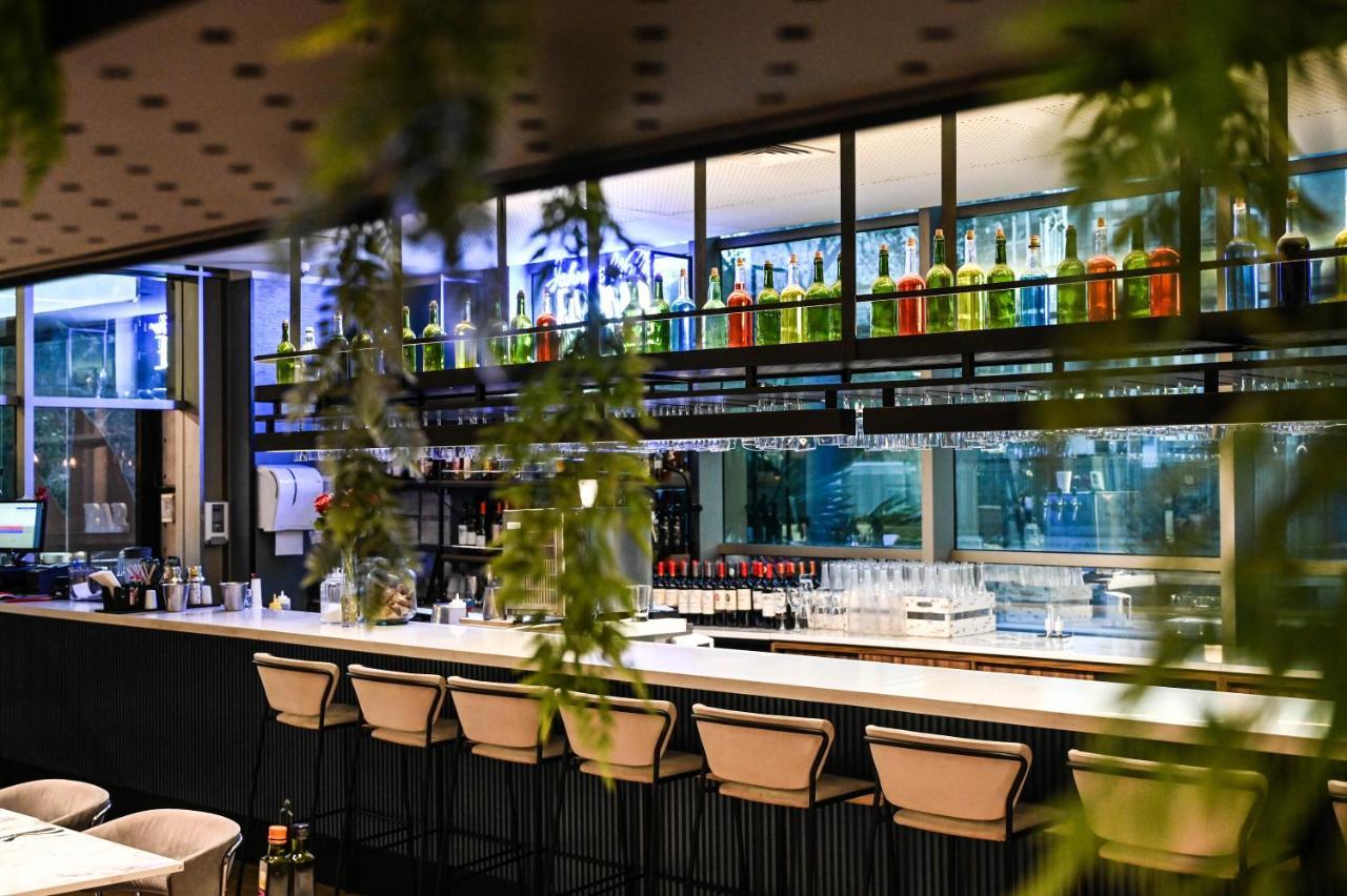 Khách sạn Novotel Condes 4*