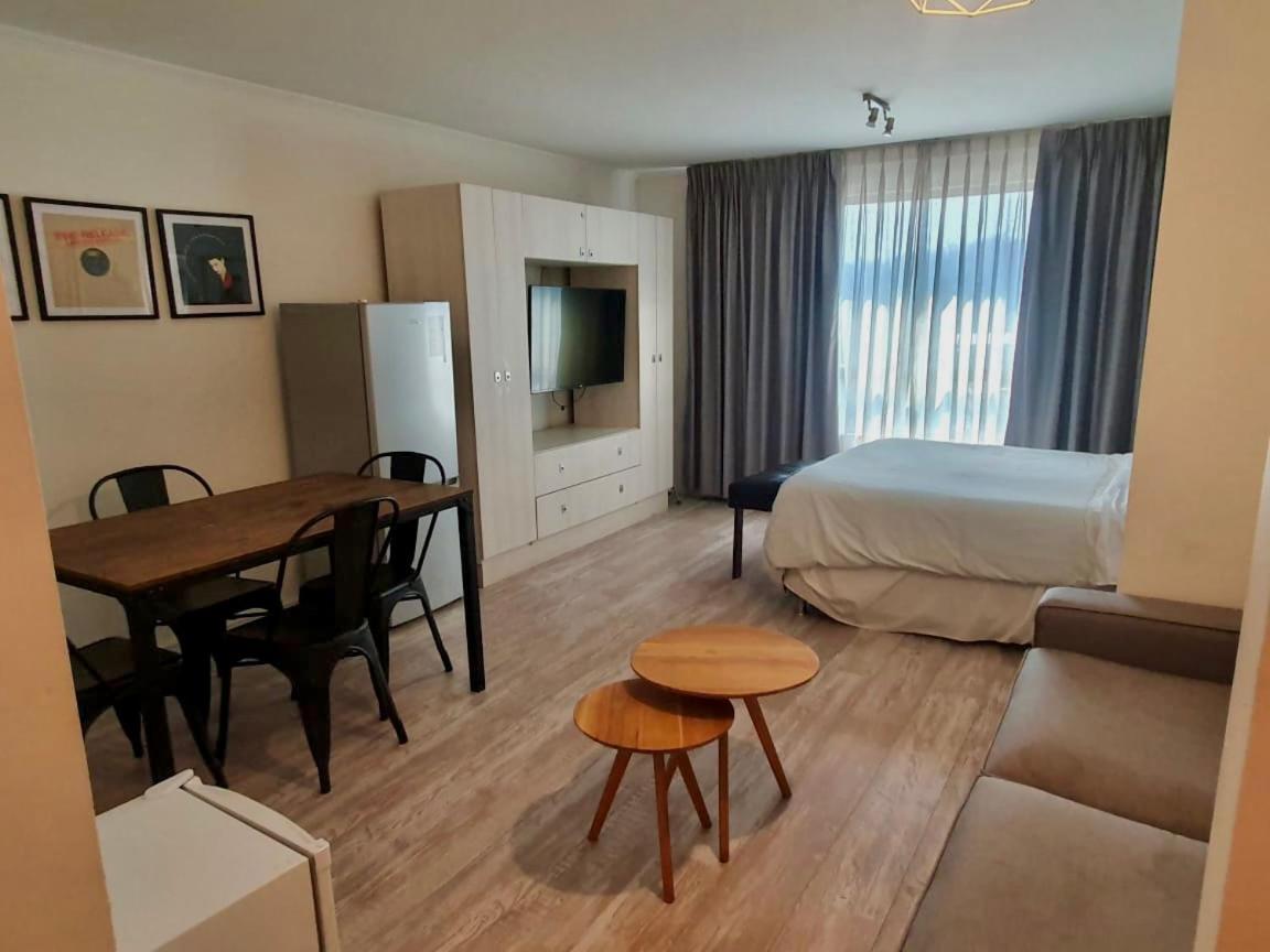 Departamento Centrico En Providencia, A Una Cuadra De Metro Pedro De Valdivia Apartamento Santiago de Chile