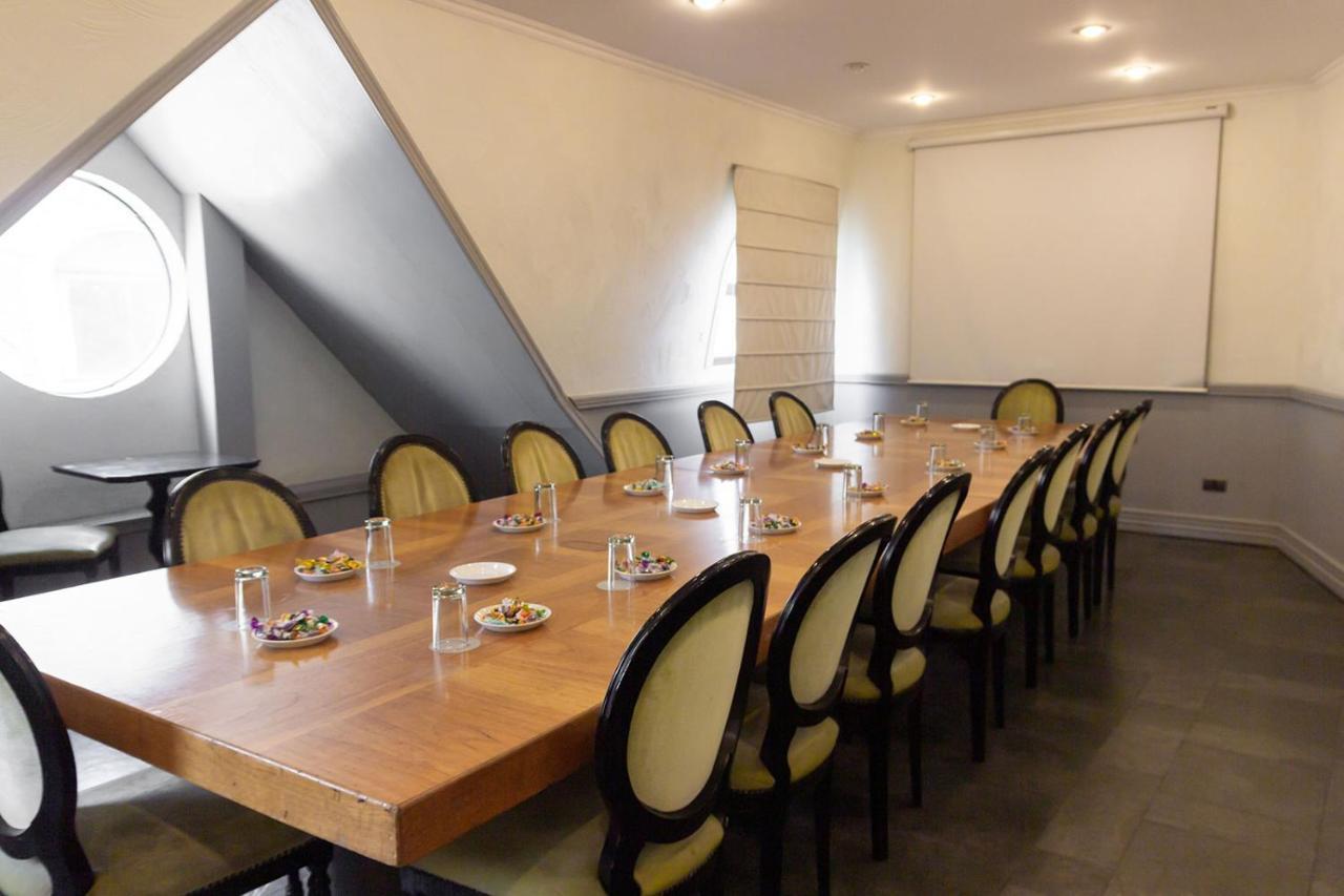 Fundador Hotel Santiago