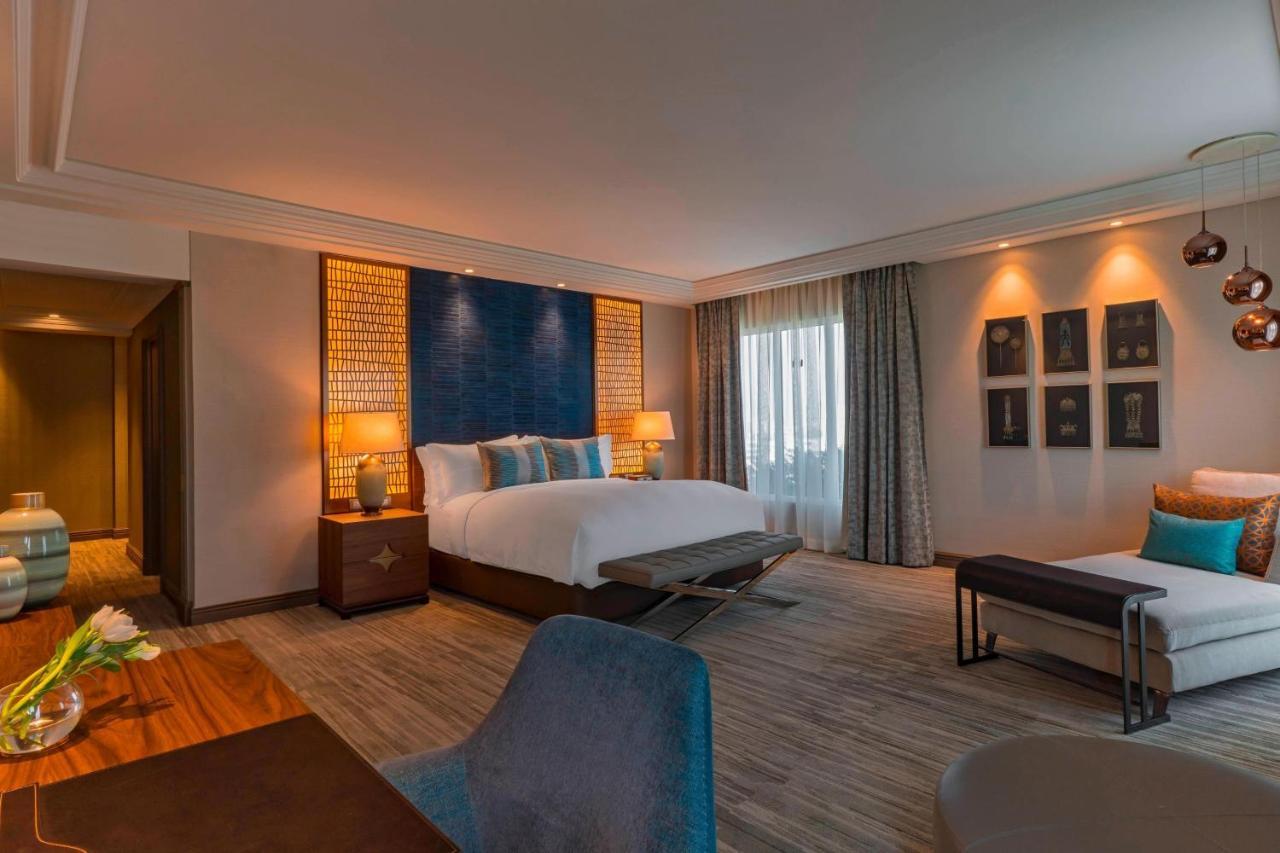 The Ritz-carlton, Santiago