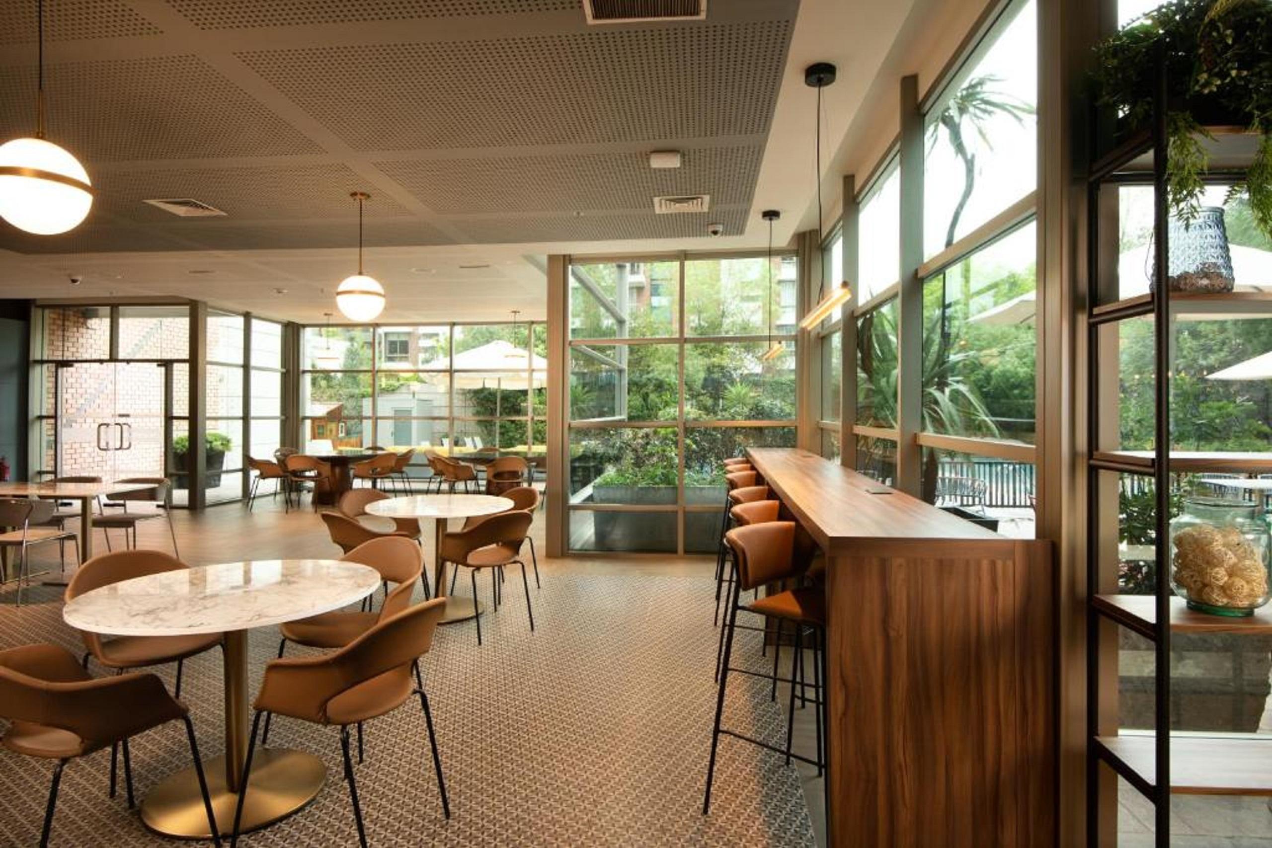 Novotel Condes Khách sạn 4*