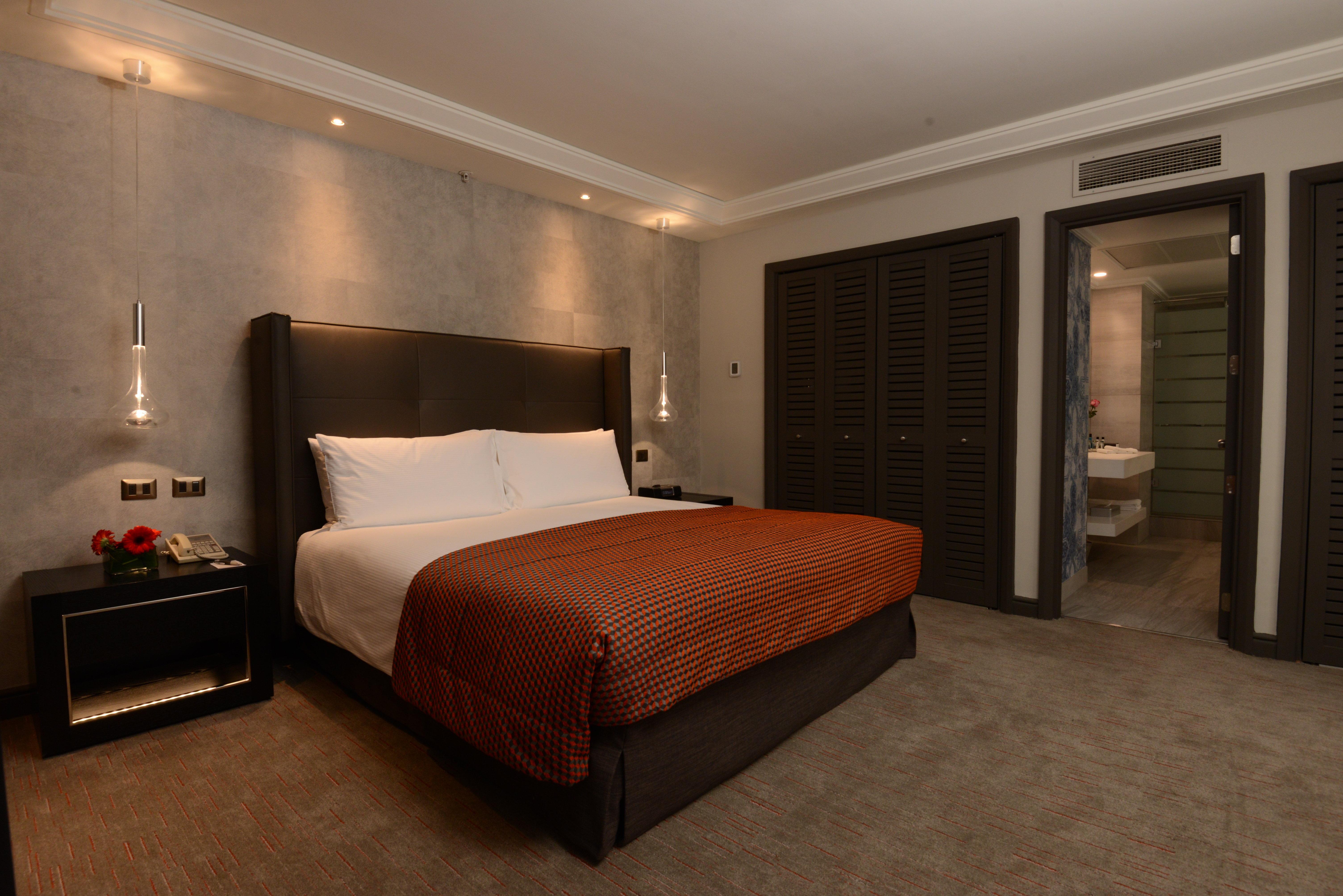 Intercontinental By Ihg 5*