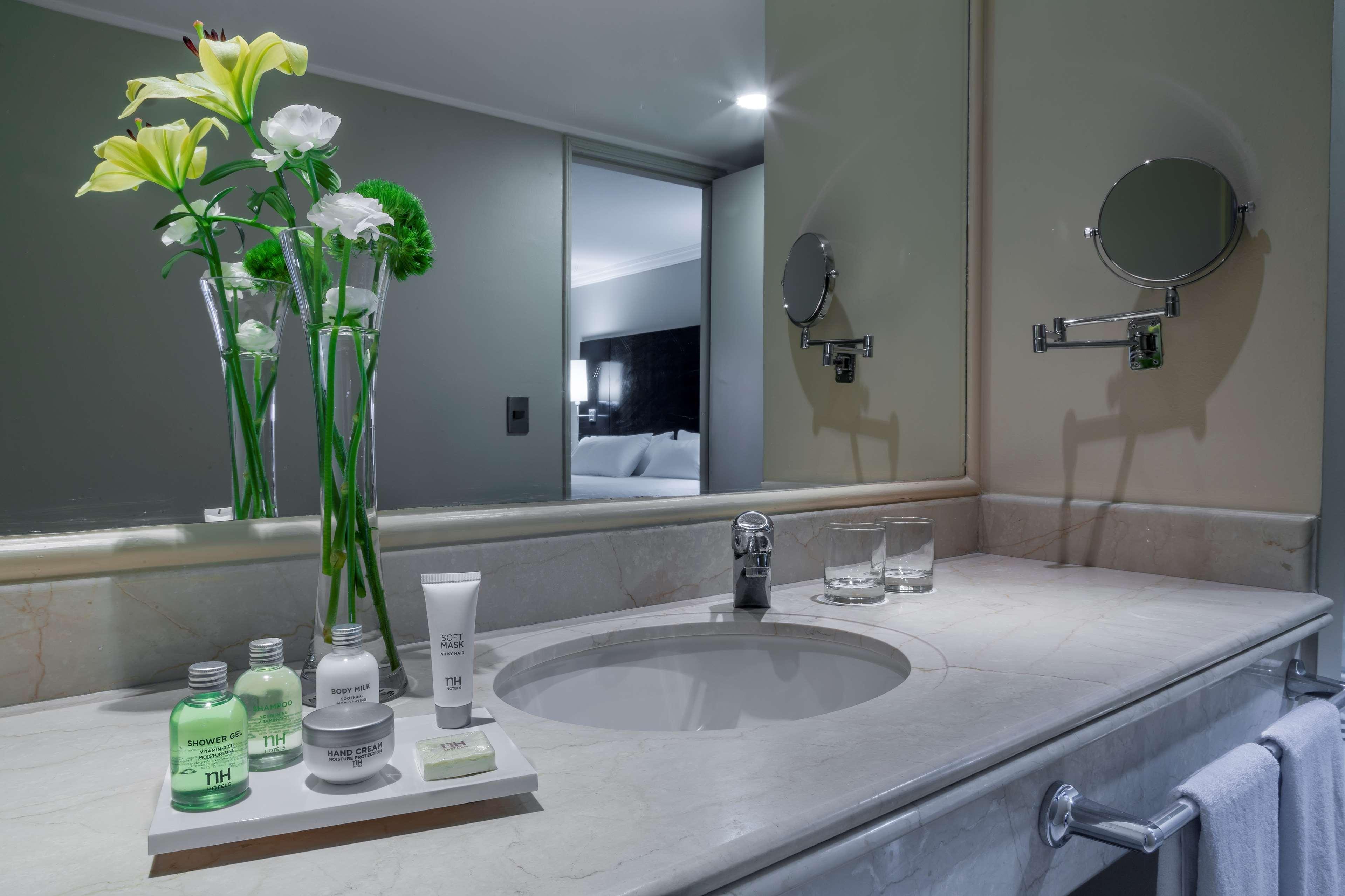 Nh Ciudad De 4* Santiago