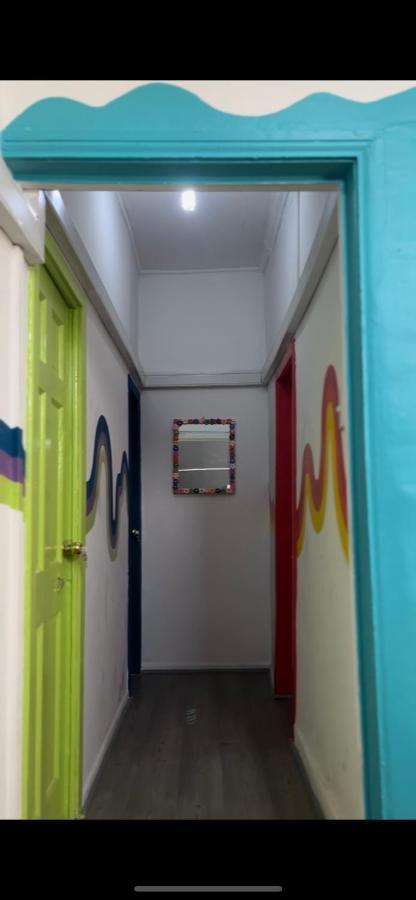 Hostal Colors Bellavista Santiago