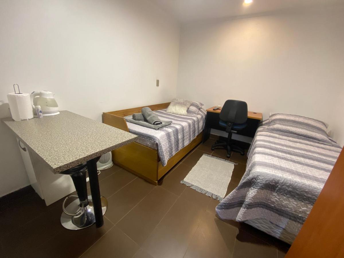 Hostal Regina *