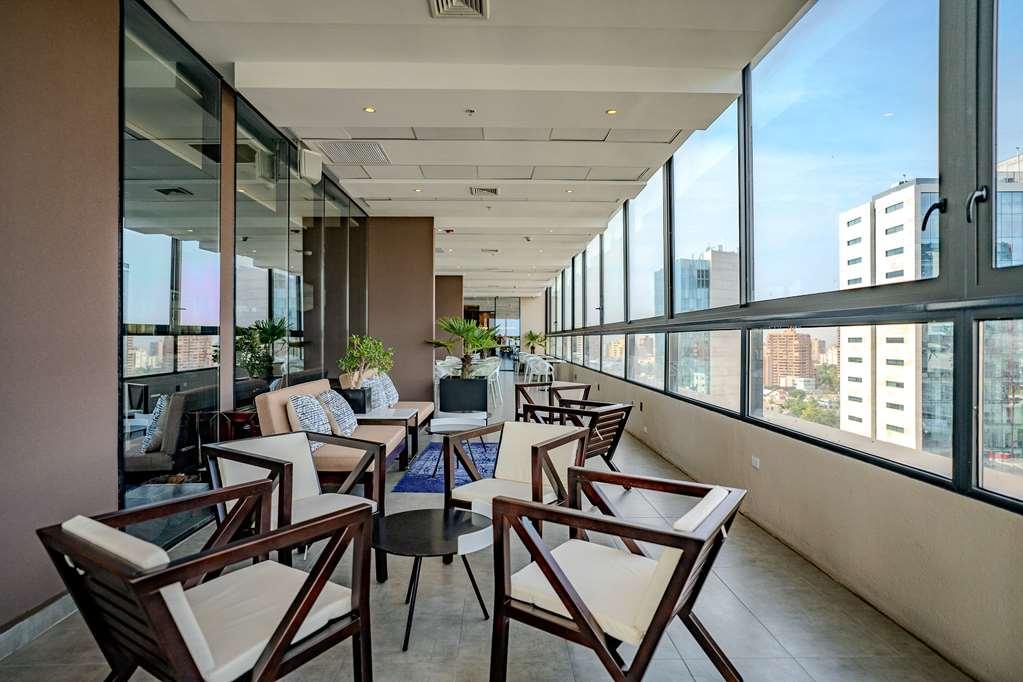Hampton By Hilton Condes Hotel